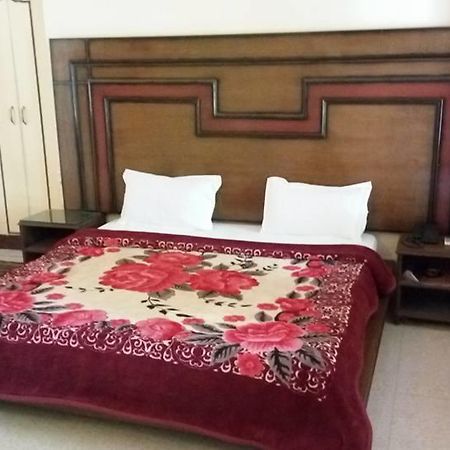 Hotel Bhajgovindam Haridvár Kültér fotó