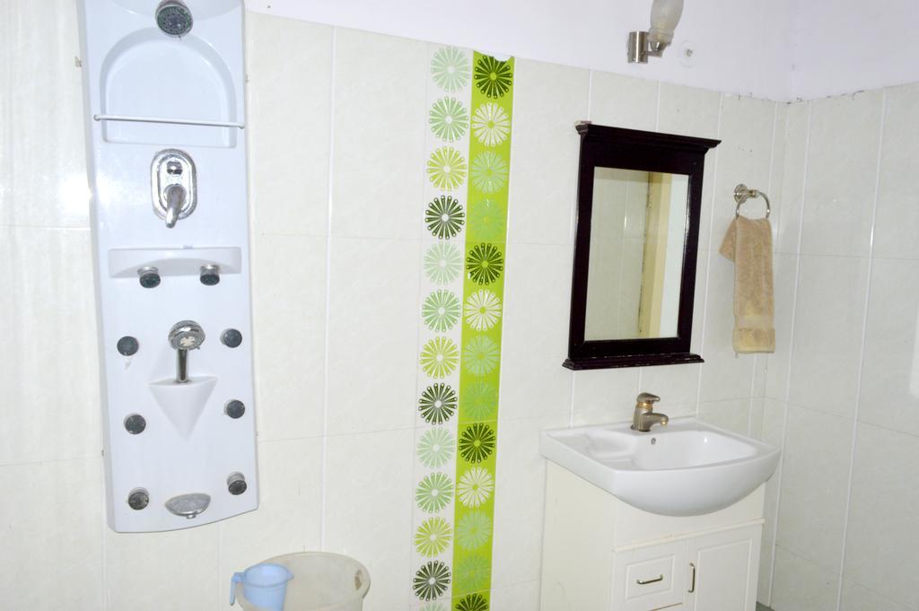 Hotel Bhajgovindam Haridvár Kültér fotó