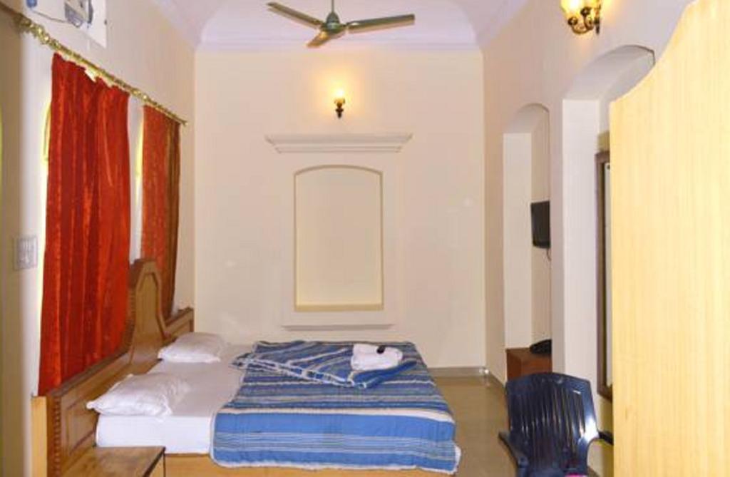 Hotel Bhajgovindam Haridvár Szoba fotó