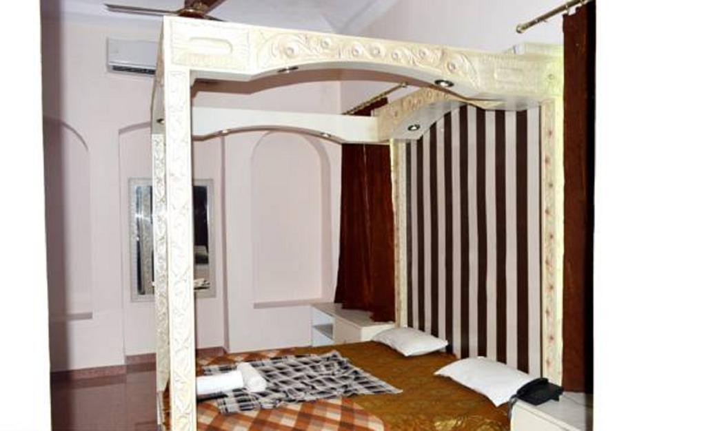 Hotel Bhajgovindam Haridvár Szoba fotó